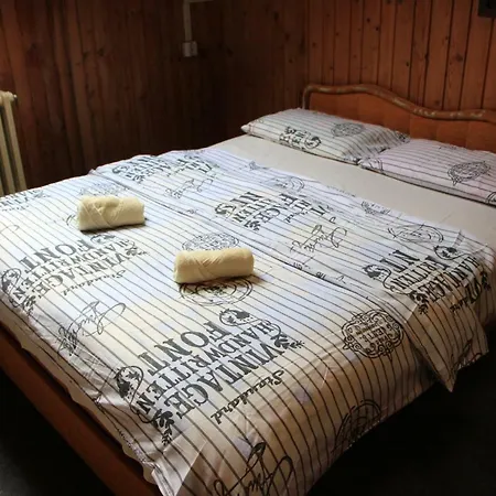 Turisticka K2 Hostel *